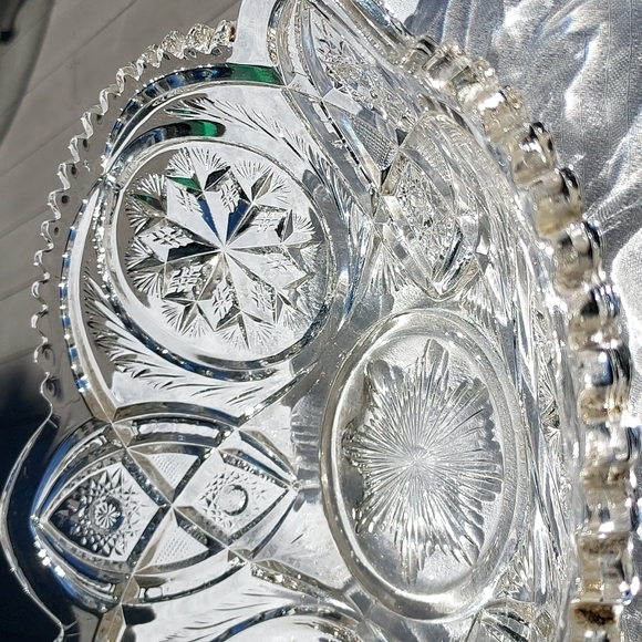 Pressed Glass sawtooth dish centerpiece Stunning piece of art EAPG MCM - Picture 6 of 17